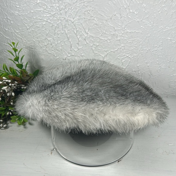 Beret Gray White Black Faux Fur Cold Weather Beret Hat w/ Elastic headband - Picture 6 of 11
